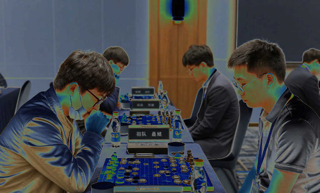 कवर पर यूरोपीय क्लब कप, पन्नों पर 27 मिनिएचर: ChessBase Magazine #225 का लेजर